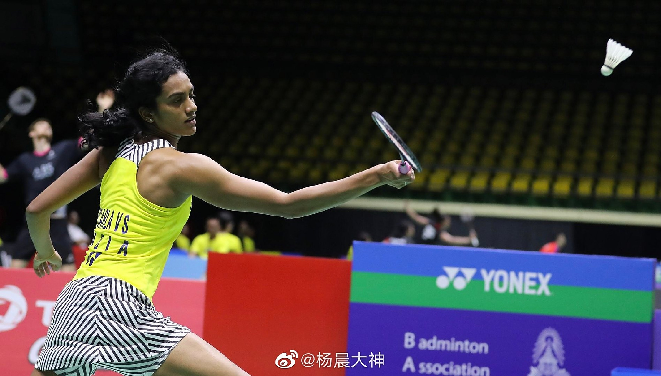 韩国羽毛球队爆冷英格兰羽毛球队,辛杜统治全场 韩国羽毛球队爆冷英格兰羽毛球队,辛杜统治全场