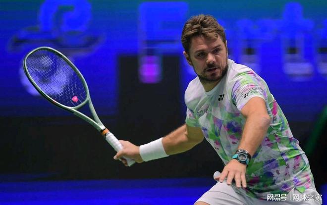 意大利网球队翻盘世界网球队，瓦林卡送出助攻