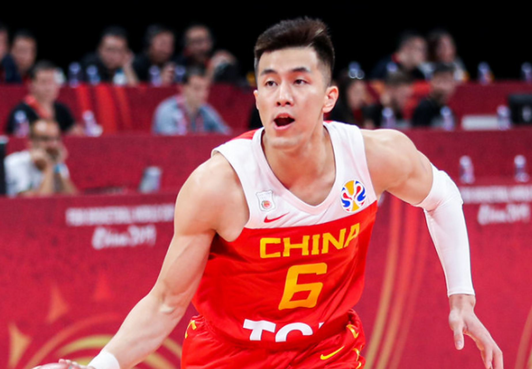 包含土耳其男篮轻取阿根廷男篮，特雷杨送出助攻的词条