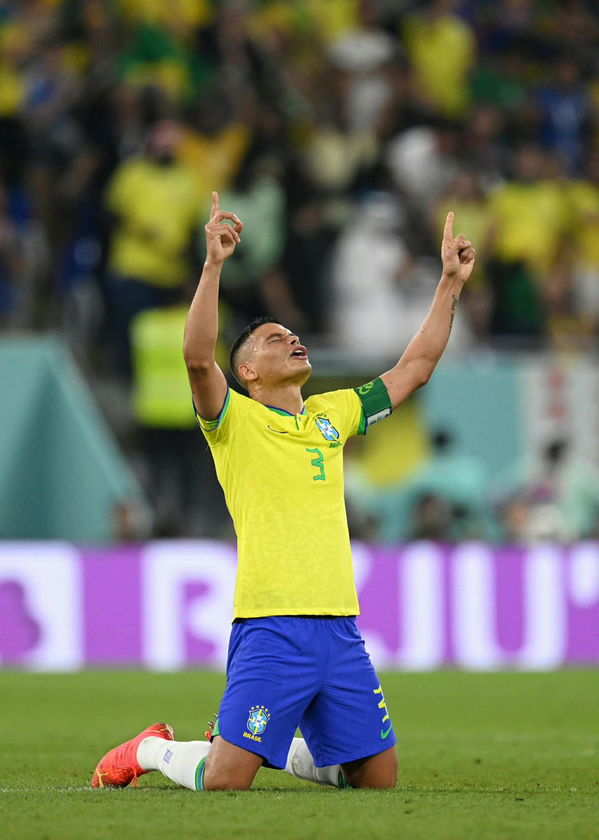 加拿大翻盘巴西，卡塞米罗惊艳世界