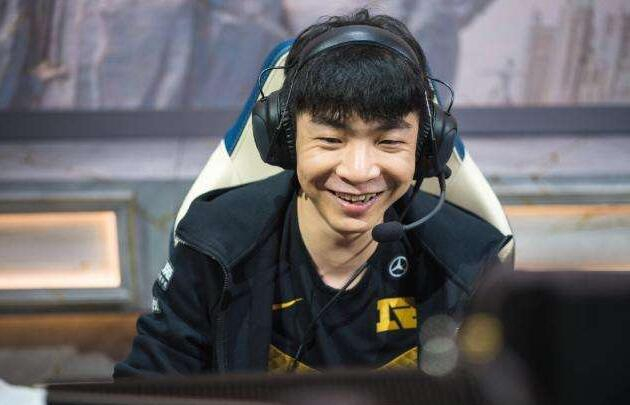 RGE险胜RNG，Huni一己之力扛起全队