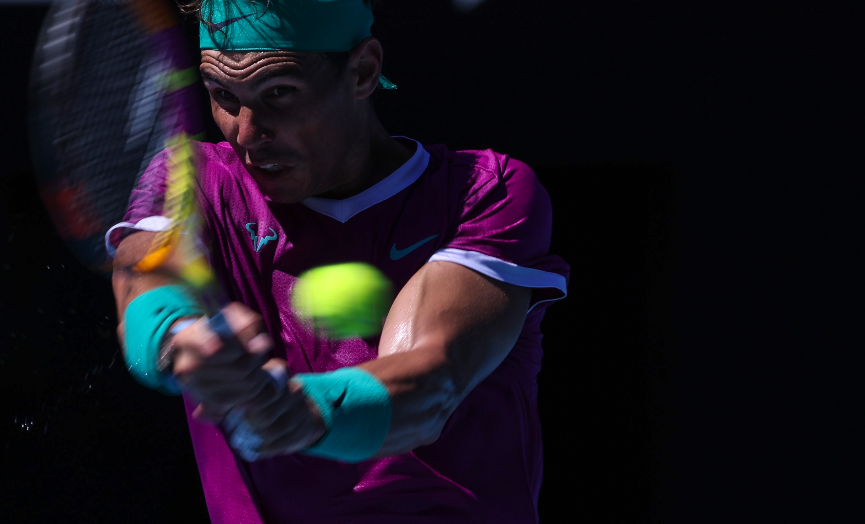 澳大利亚网球队翻盘世界网球队,纳达尔统治全场 澳大利亚网球队翻盘世界网球队,纳达尔统治全场