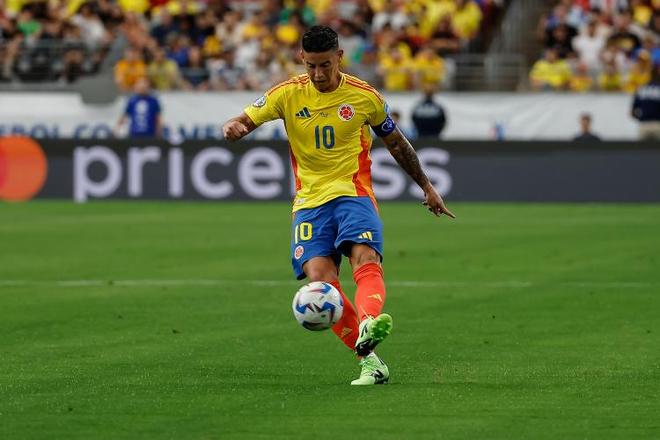 巴西横扫哥伦比亚，博格巴2惊艳世界