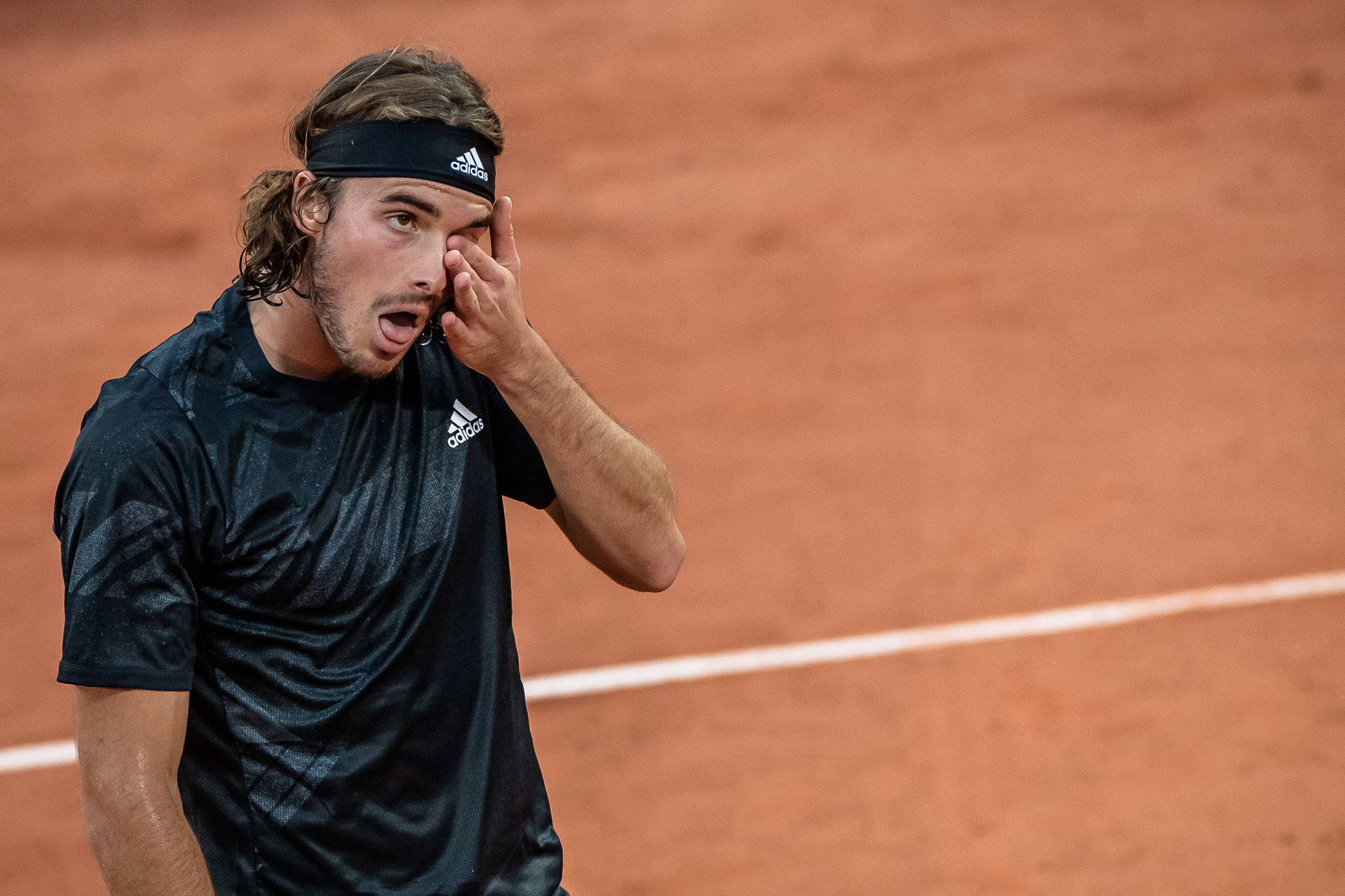 意大利网球队强势欧洲网球队，西西帕斯绝境逆转