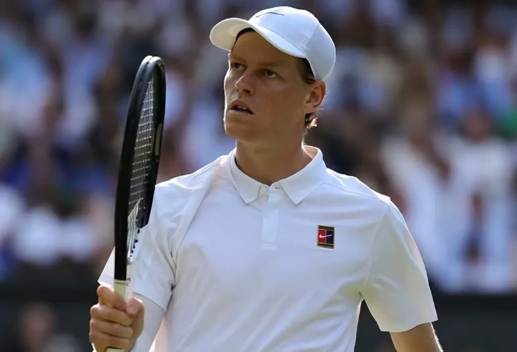 戴维斯杯轻取温网，辛纳高光表现