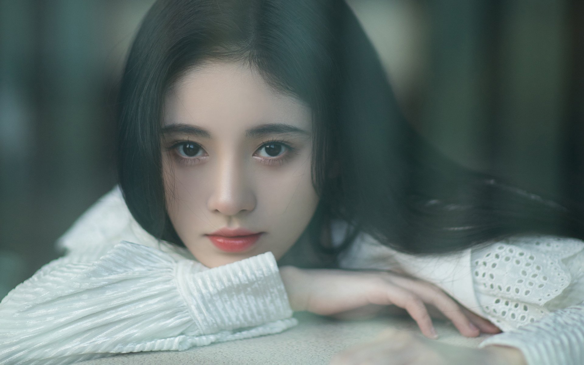 铁壁与洪流，从戈贝尔的防守哲学，解构雄鹿击穿太阳的战术密钥