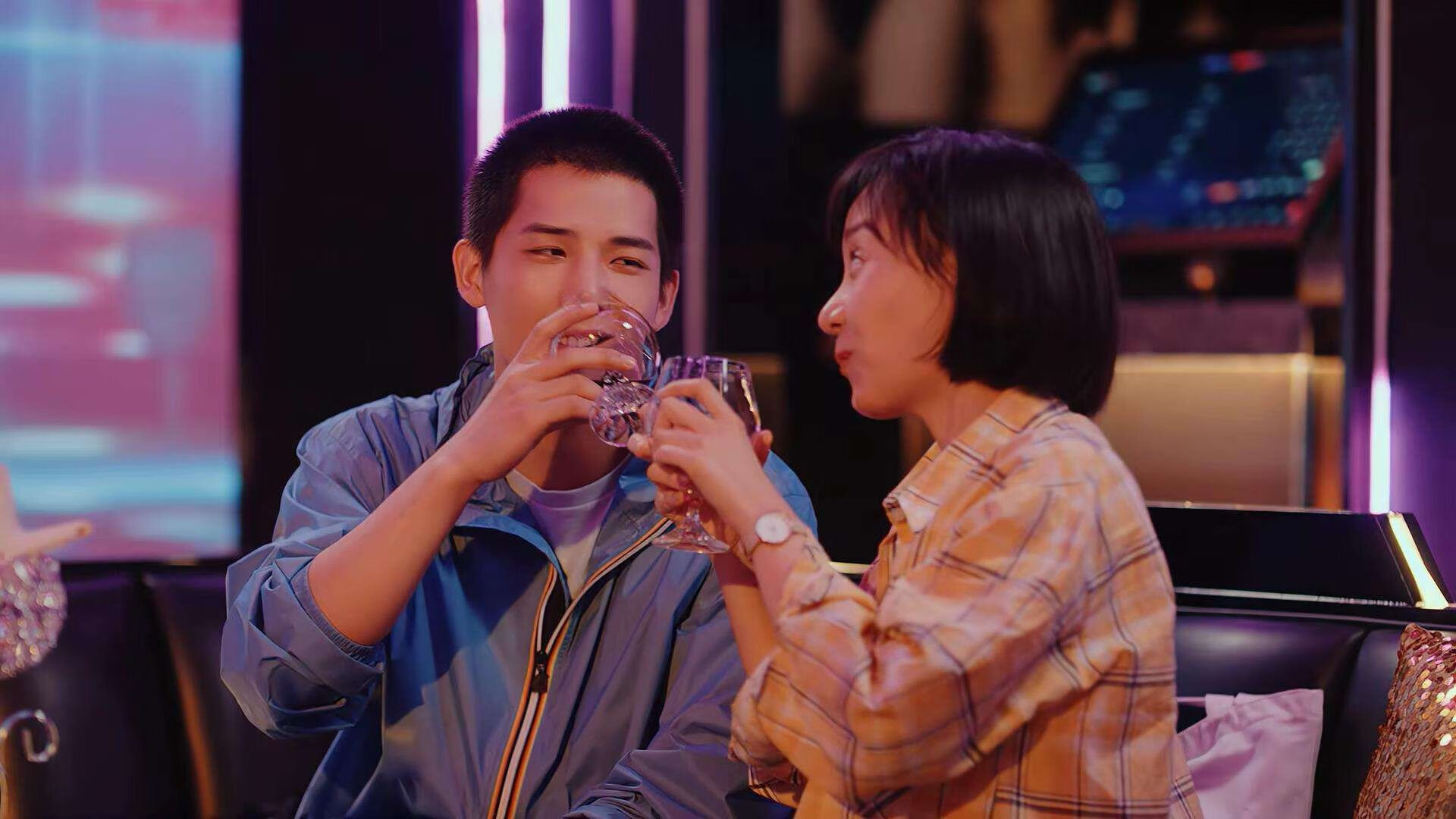 三年前他饮恨落败,如今终场0.7秒他用一记不可能的进球,将对手钉在耻辱柱上