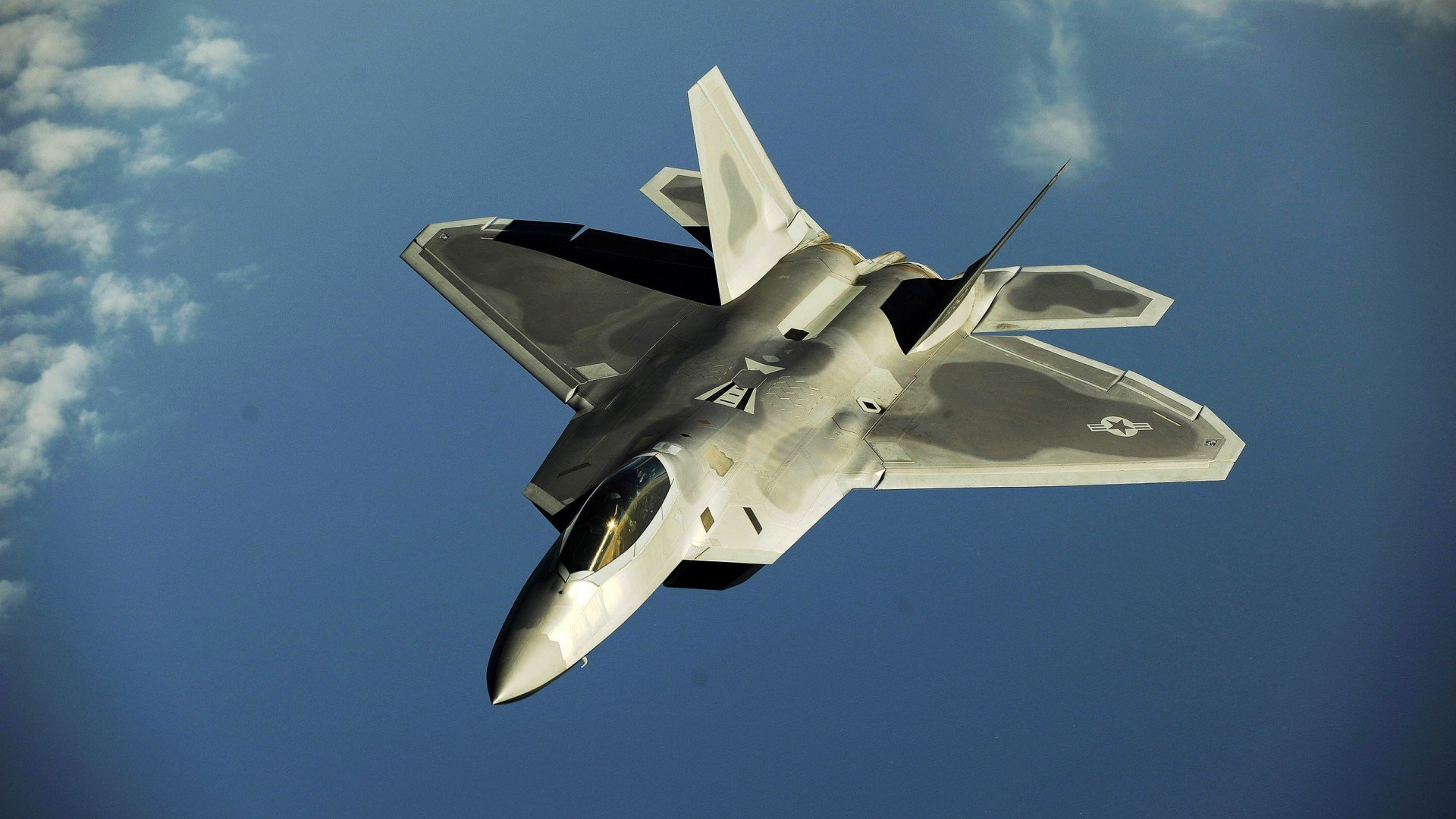 欧冠绿茵惊现篮球风暴?新疆队跨维度击溃掘金引爆全球体坛